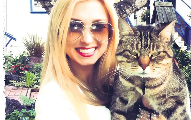 Andreea Bălan a vrut să ia UN MOTAN URIAŞ, din America! | FOTO