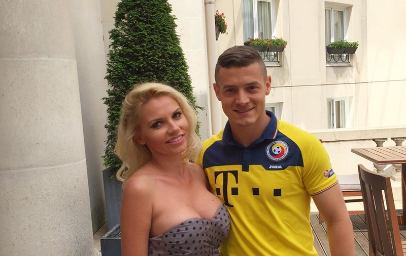 Euro 2016. Tricolorii au ispite în cantonament. Torje a fost ”agățat” de o blondă senzuală GALERIE FOTO