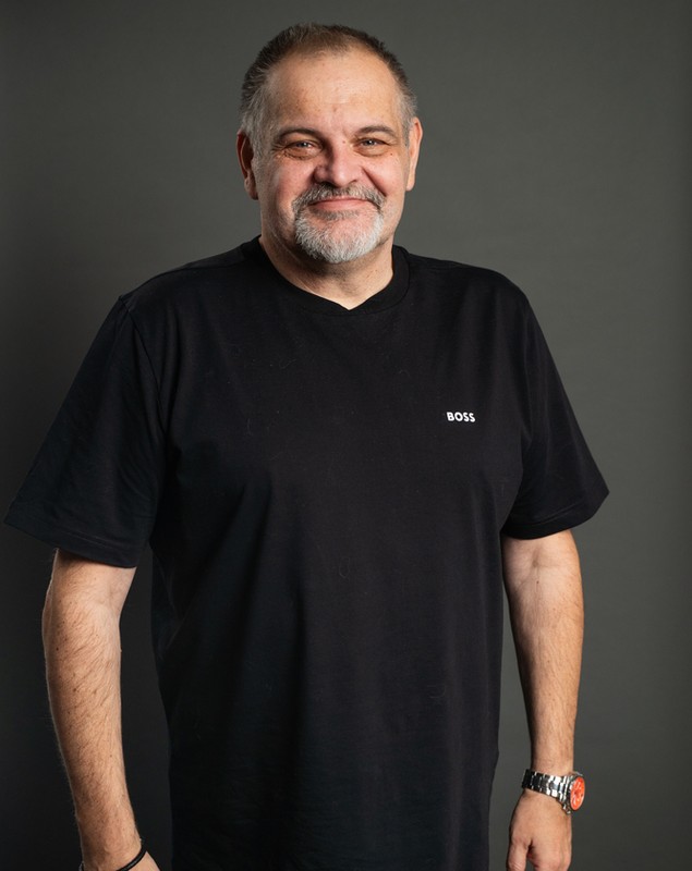 Igor Bergler, cel mai bine vândut autor român: „Conspirațiile sunt boala mintală a secolului XXI”