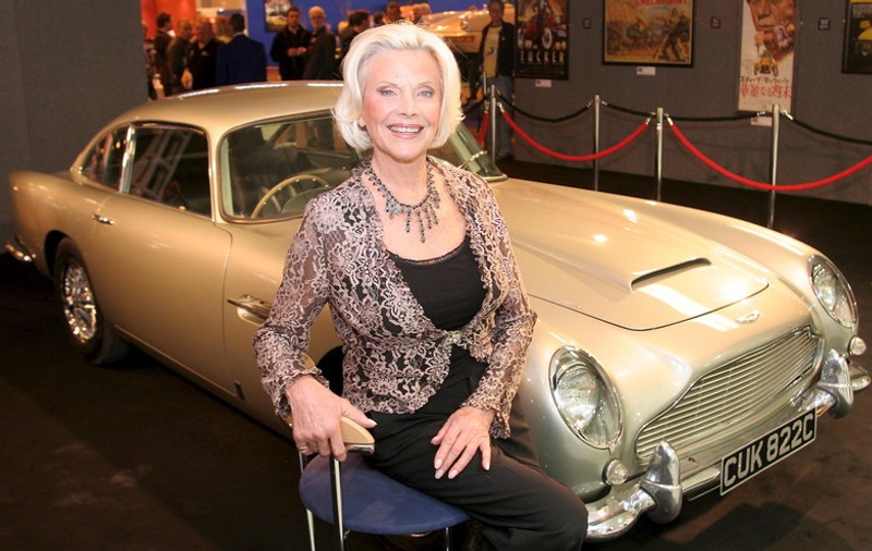 Honor Blackman, Pussy Galore din „Goldfinger”, a murit la 94 de ani