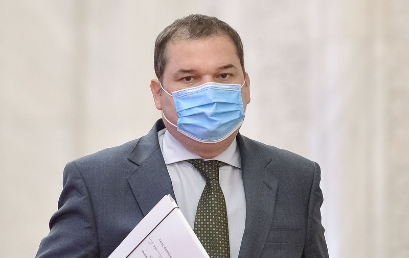 Anchetă a Ministerului Sănătății privind adeverințe false folosite de medici pentru a nu îngriji bolnavi de Covid