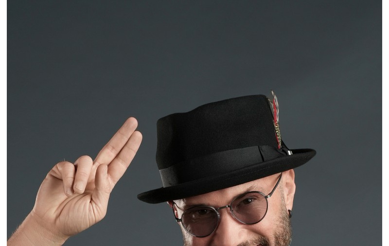 Mihai Bendeac a trecut prin niște schimbări fizice pentru filmul „Băieți de oraș”: „Mi-am făcut niște lucruri ca să arăt ca acum 7 ani” | VIDEO EXCLUSIV