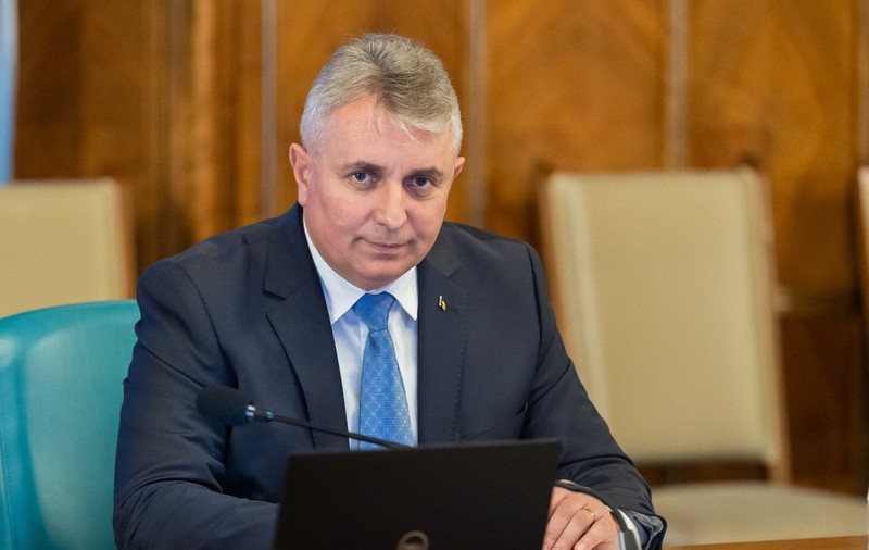 USR a depus moțiune simplă împotriva lui Lucian Bode. Semnăturile, strânse cu ajutorul partidului lui Ludovic Orban