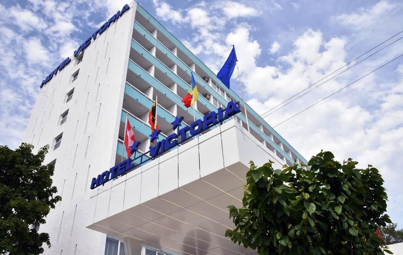 Hotel din Constanța, dat în judecată de un client din cauza mirosului de canalizare din cameră. Ce a decis instanța