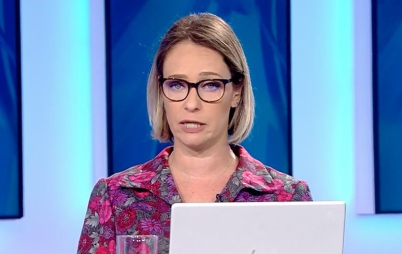 Maria Coman, prezentatoarea de la Antena 3, s-a infectat cu SARS-CoV-2. „Cred în continuare în vaccin și în faptul că fac o formă ușoară de boală fiind vaccinată”