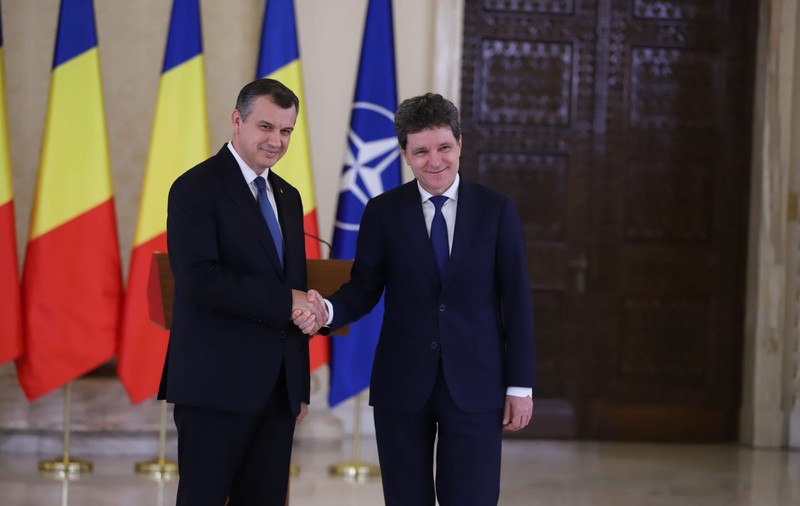 Guvernul Tomac, la mâna puciștilor. Aritmetica parlamentară, clar defavorabilă omului garantat de Nicușor Dan