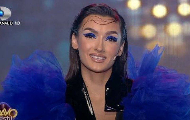 Semifinala „Bravo, ai stil! Celebrities” vine cu ținute spectaculoase. Concurentele s-au pregătit intens