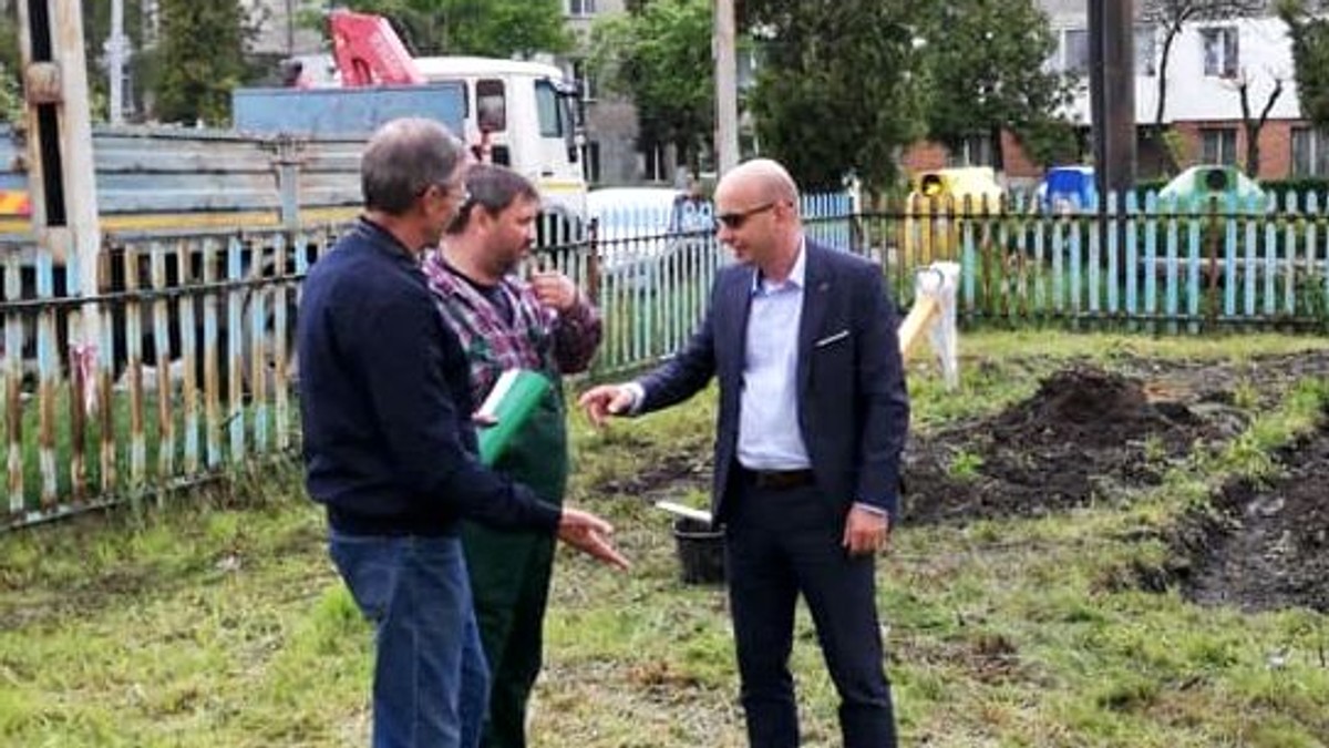 Viceprimarul PSD care a jignit șoferii de TIR. „Iau 2.000 de euro că stau și învârt de un volan”