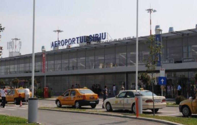 Aeroportul din Sibiu a fost evacuat joi după amiază. Un miros înțepător a creat panică