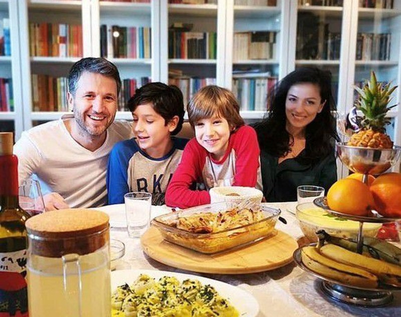 Cum și-au crescut Andi Moisescu și Olivia Steer copiii. Au doi băieți adolescenți: „Noi ne bucurăm când îi mai vedem din când în când”
