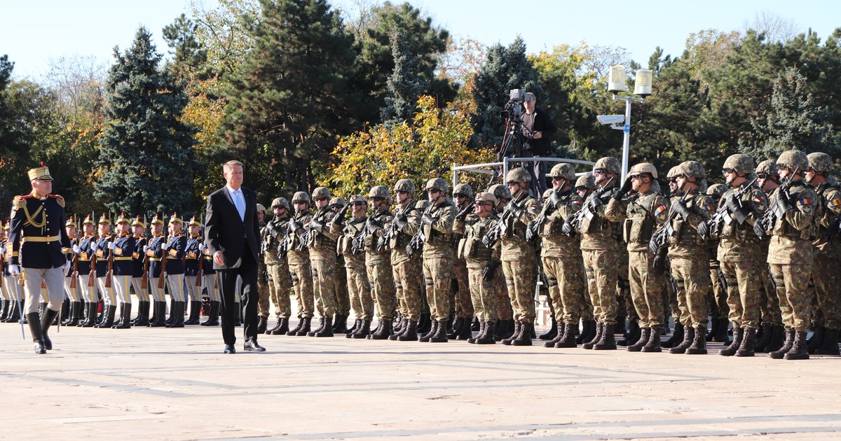 Klaus Iohannis şi Viorica Dăncilă, împreună la manifestaţiile din Parcul Carol