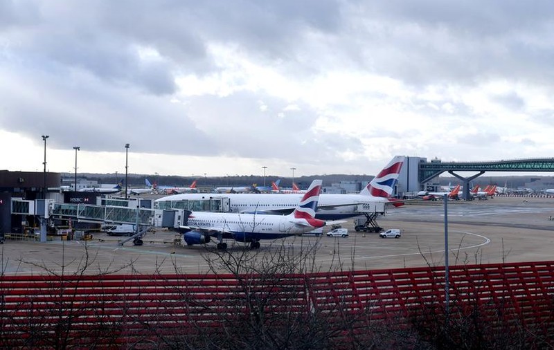 Activitatea pe aeroportul londonez Gatwick a fost reluată. Zborurile fuseseră suspendate din cauza unor probleme tehnice