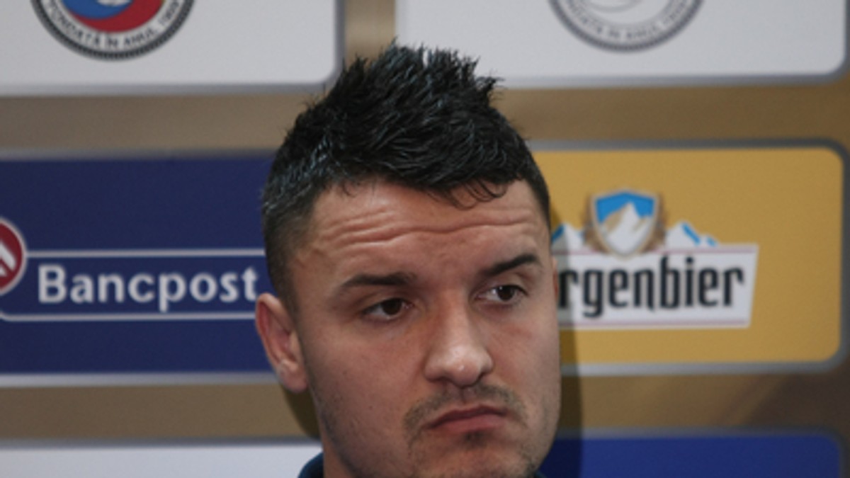 Steaua Roșie renunță la Budescu. Jucătorul infirmă: „Mi-au trimis contractul!”