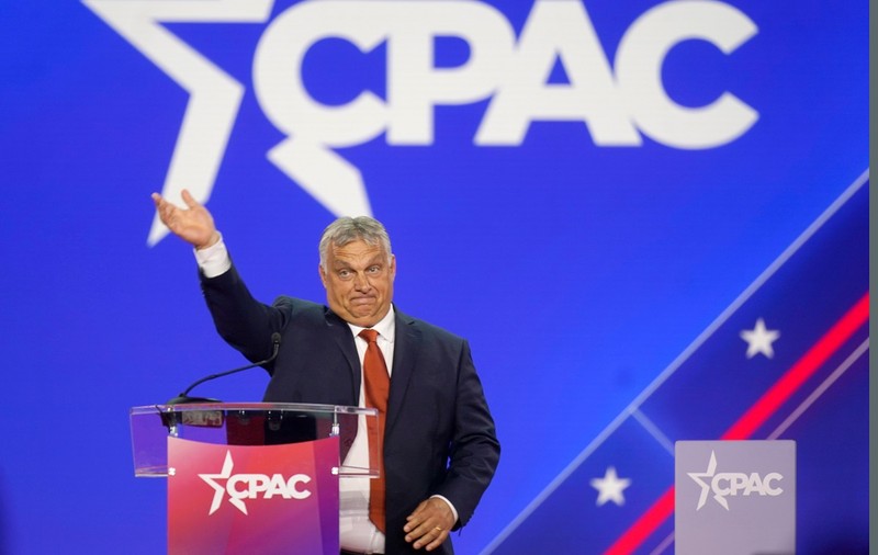 „Mai puțini travestiți, mai mult Chuck Norris” vrea Viktor Orban în Ungaria. Ovații în America pentru premierul maghiar