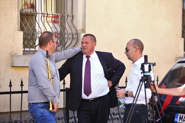 Edilul Zachiu Popa, împreună cu Marian Popoiu, consilier judeţean PNL în Braşov (dreapta).