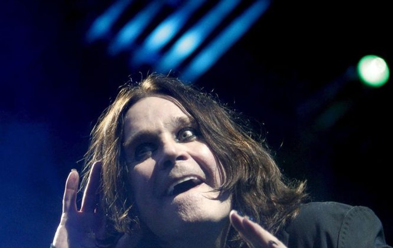 A 19-a încercare a fost cu noroc: Ozzy Osbourne şi-a luat permisul