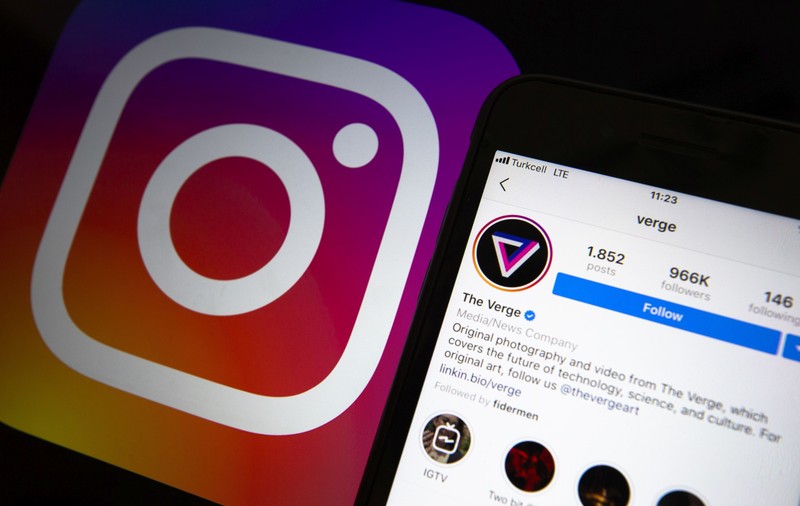 Fondatorii Instagram au demisionat de la conducerea rețelei de socializare. Reacția lui Zuckerberg