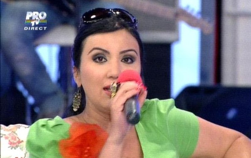 Adriana Bahmuțeanu: "Prigoană îmi spune parizer legat cu sfoară și eu îl alint ardei umplut"