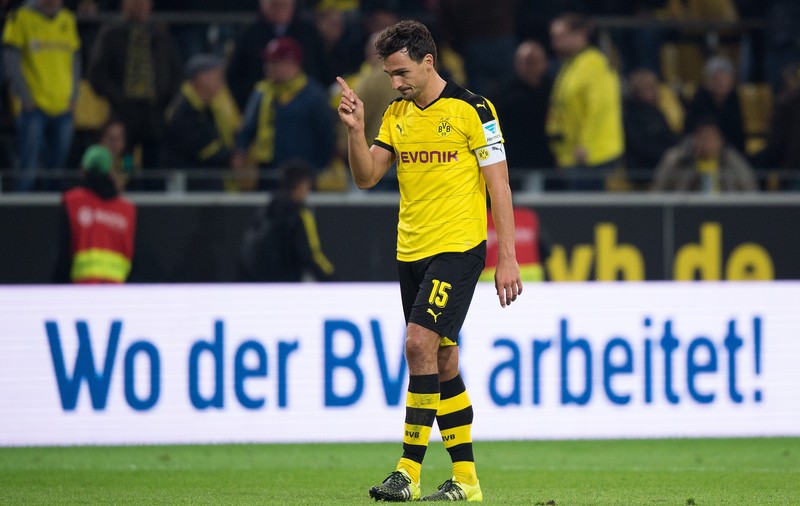 Dortmund, umilită la Hamburg. S-a marcat autogolul sezonului