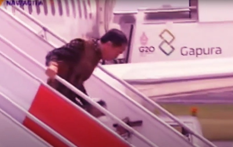 Prima Doamnă a Indoneziei a alunecat și a căzut pe treptele avionului, în timp ce sosea la summitul G20. Reacția liderului de la Jakarta