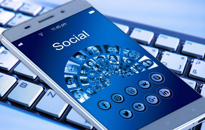 Nouă aplicație Facebook: De joi, Community Help este disponibilă și în România