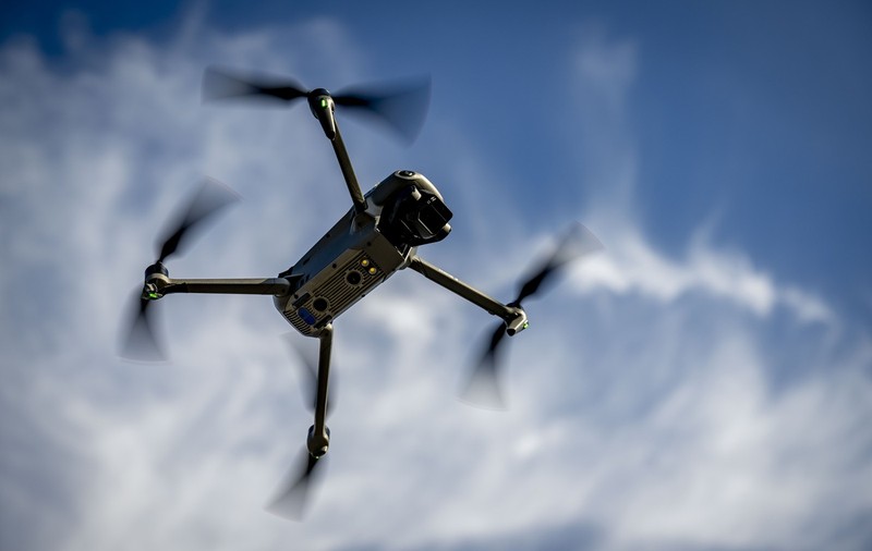 Roiuri de drone au dat târcoale unor porturi, spitale și rafinării de petrol din Germania, într-un nou posibil atac hibrid al Rusiei