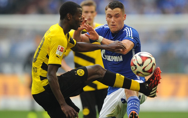 Adrian Ramos, atacantul Borussiei Dortmund, a fost amendat pentru că nu-l prea duce capul. Prost să fii, bani să ai!