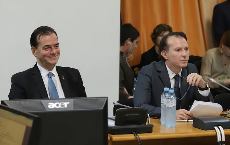 Cu tăticul la psihiatru | Despre prezența lui Ludovic Orban la audierile parlamentare ale miniștrilor propuși