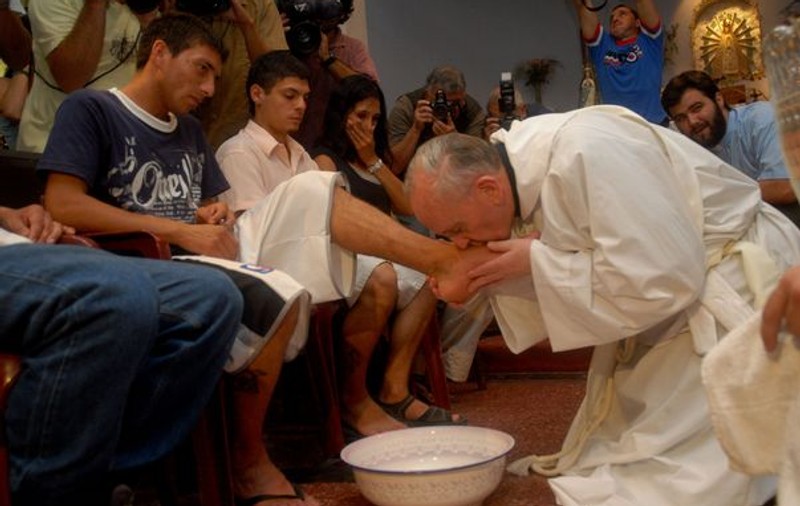 10 lucruri NEŞTIUTE despre Papa Francisc