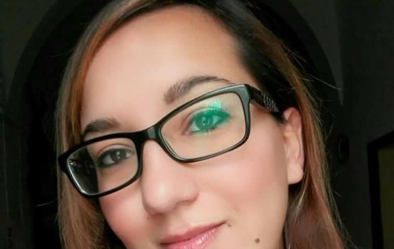 O româncă din Malta își caută părinții biologici. Ea a fost adoptată în urmă cu 17 ani