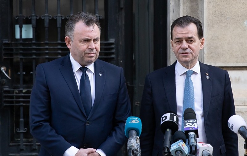 VIDEO | Premierul Ludovic Orban, în şedinţă cu Nelu Tătaru, la Ministerul Sănătăţii: "Personalul medical va avea prioritate la testare"