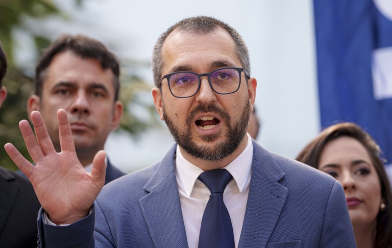 Europarlamentarul USR Vlad Voiculescu: „Mizeria CCR este vizibilă de pe Lună. Decizia este în favoarea lui Călin Georgescu”