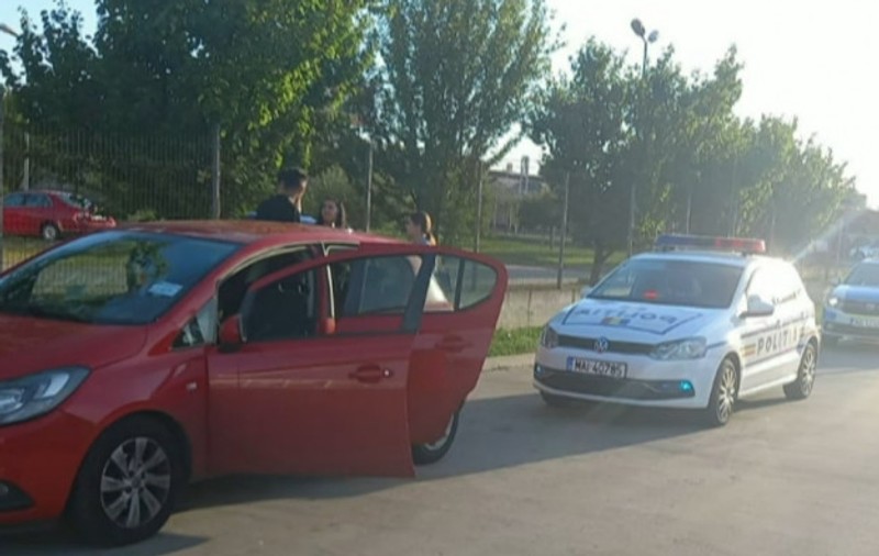 Fiul senatoarei Diana Șoșoacă, prins băut la volan, amendat și lăsat fără permis. Tânărul n-a oprit la semnalele agenților