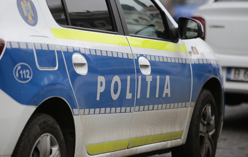 Un bărbat din Ilfov a reclamat că şi-a luat fiul de la o creşă din Dobroeşti cu leziuni la o ureche şi pe obraz. Poliția a deschis dosar penal