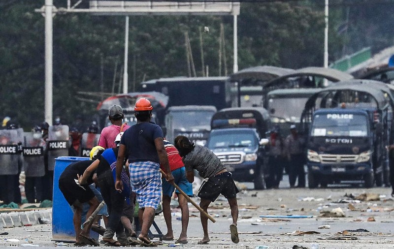 Investigație BBC:  Zeci de oameni torturați și uciși de armată, în Myanmar. „I-am implorat să nu o facă. Nu le-a păsat”