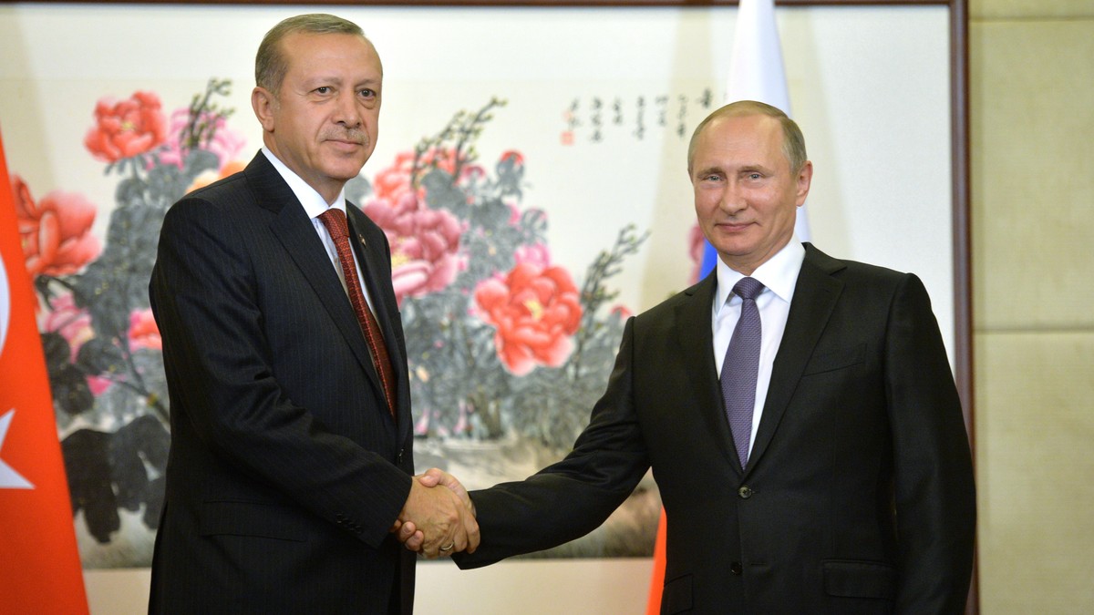 Turcia cumpără armament de 2,5 miliarde de dolari din Rusia
