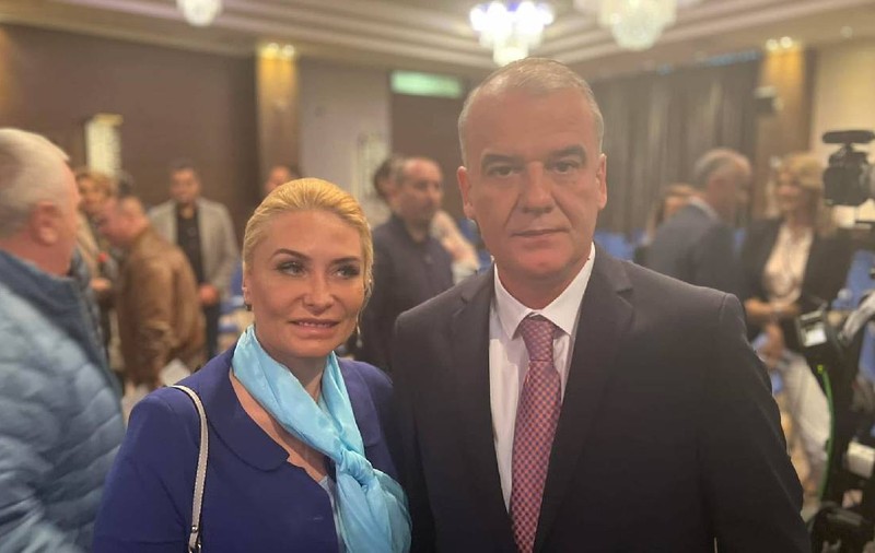 Exclusiv Libertatea: Adriana Georgescu, avocata prinsă cu șpaga de 60.000 de euro, a fost angajată la Ministerul Transporturilor la cabinetul liberalului Ion Popa, Grindeanu a semnat decizia
