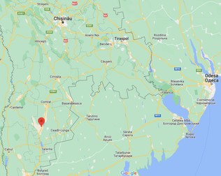 Satul Congaz (pinul roșu) are 11.000 de locuitori și se află la 117 km de Chișinău și la 240 km de Odesa