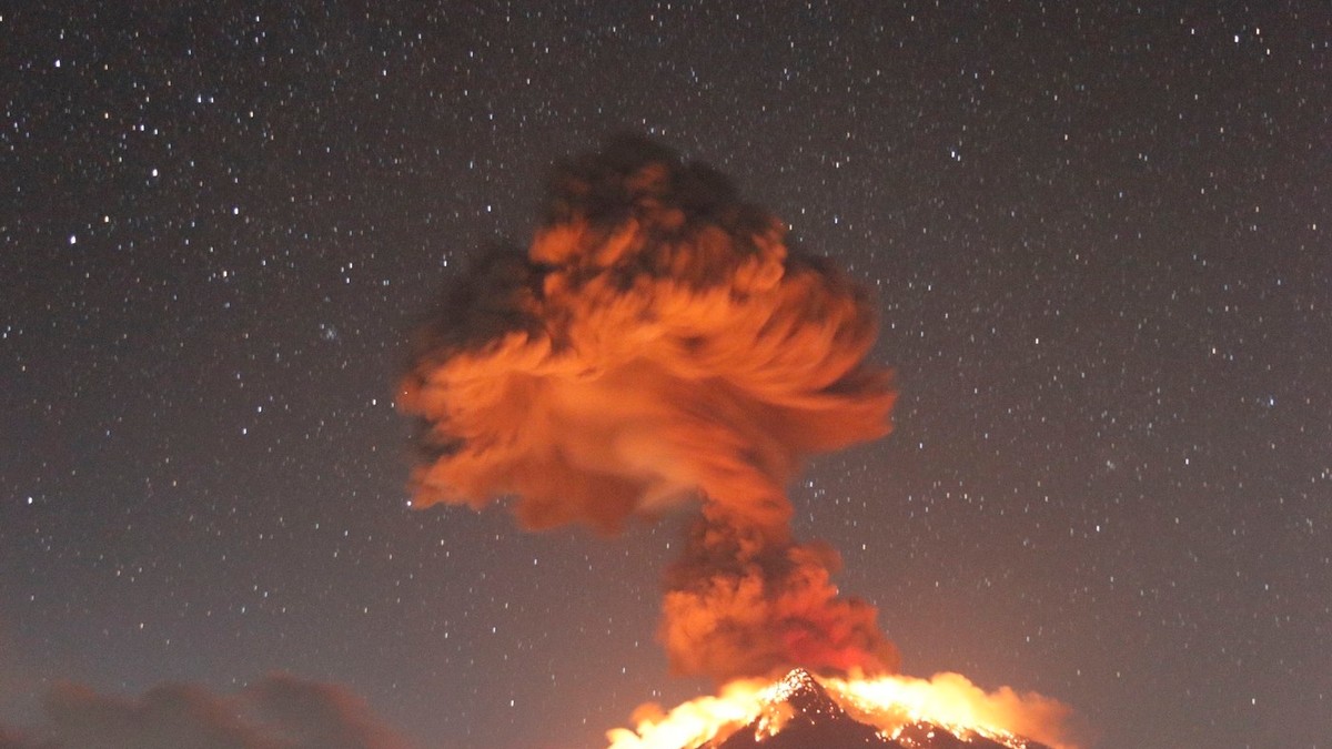 eruptie vulcan