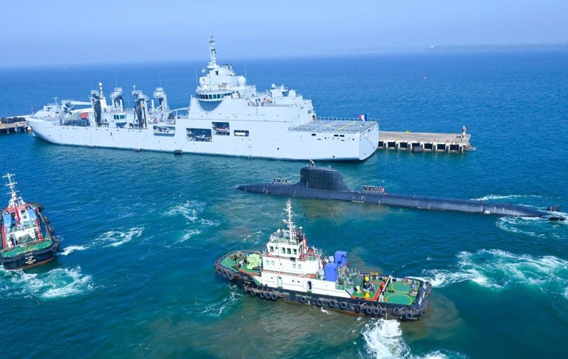 Chinezii și americanii, aproape față în față cu portavioanele în Oceanul Pacific