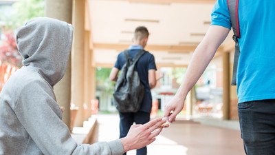 droguri-scoli-shutterstock