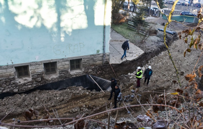 „Nu știam că sunt copii înăuntru”. Primele declarații ale patronului firmei care efectua lucrările la internatul prăbușit