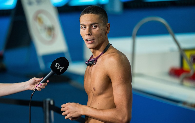 David Popovici se vede la TVR. Postul public anunță că va difuza Campionatele Mondiale de înot, după un val de critici