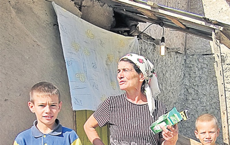 Au becuri economice în bordeie