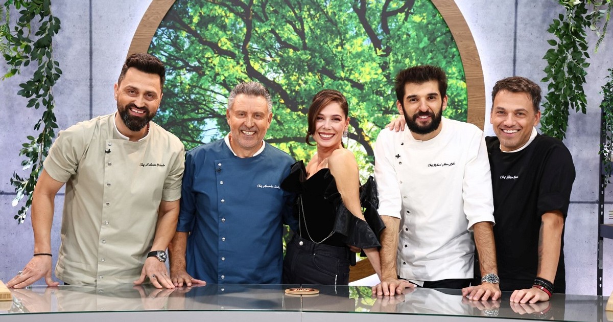 Orlando Zaharia în stânga, Alexandru Sautner, Irina Fodor, Richard Abou Zaki și Ștefan Popescu în dreapta