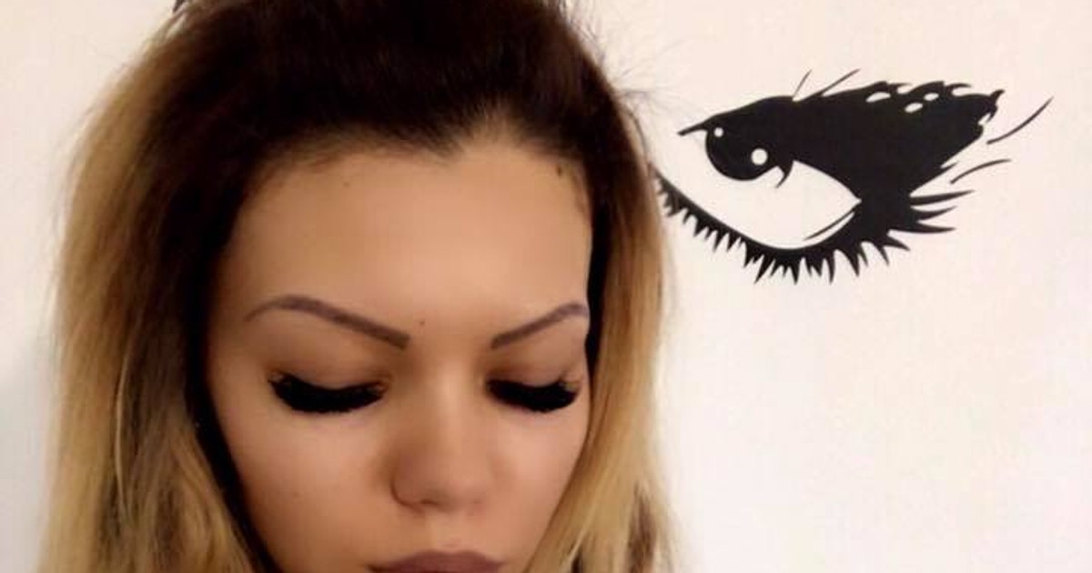 Beyonce de România s-a tatuat. Ce desen și-a făcut și unde