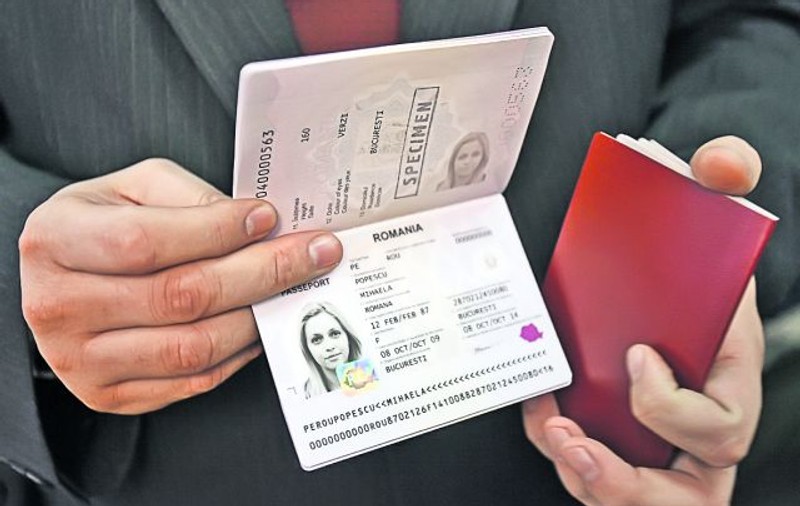 Nu e păcăleală! La 1 aprilie se scumpesc paşapoartele