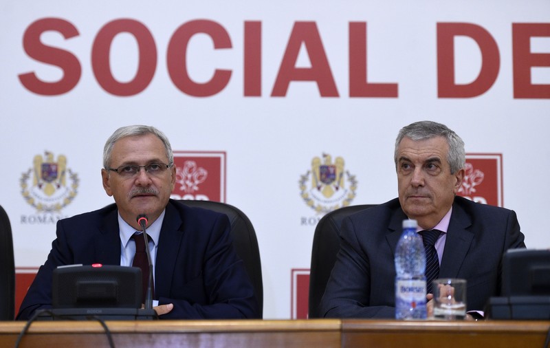 Negocieri pentru moțiunea de cenzură: Doi deputați PSD își anunță sprijnul pentru Grindeanu, UDMR va decide soarta moțiunii