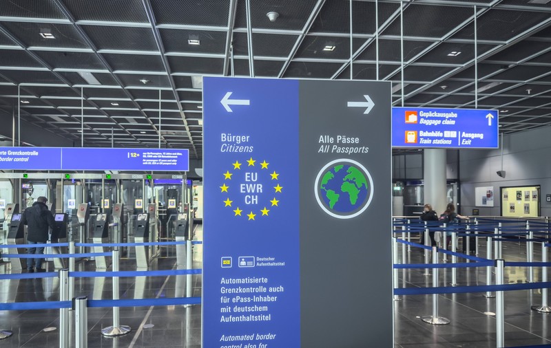 Rușii, din nou în Europa: record de vize Schengen acordate în 2024, după declanșarea războiului