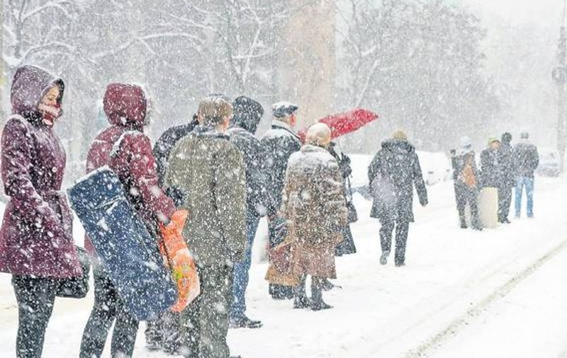 Informare METEO: viscol, polei şi ninsori în toată ţară